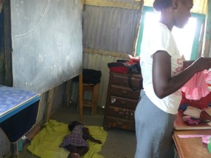 Dadithe with Abigail sleeping and mom nearby